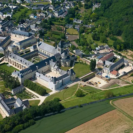 Szálloda L'ermitage 4*